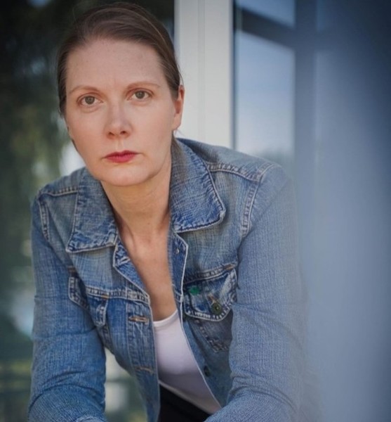 Daniela S. – Schauspiel Sedcard-Foto 2 bei JustInCast