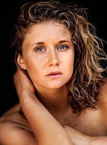 Farina Violetta  – Schauspieler & Darsteller Sedcard bei JustInCast