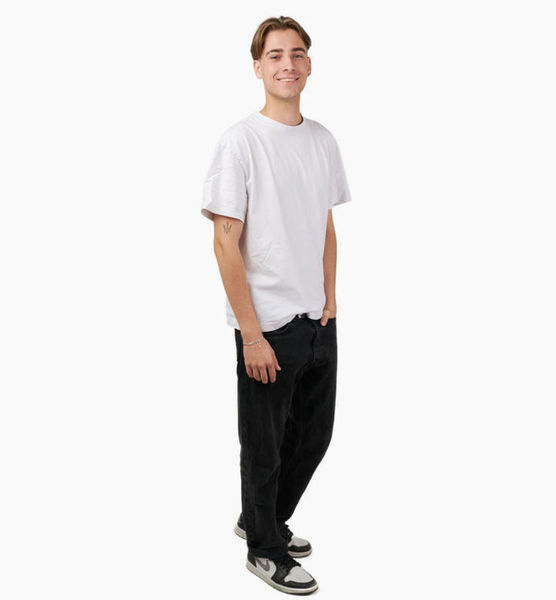Julian S. – Real People Sedcard-Foto 4 bei JustInCast