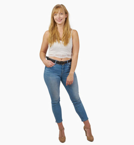 Janin C. – Fashion Sedcard-Foto 8 bei JustInCast