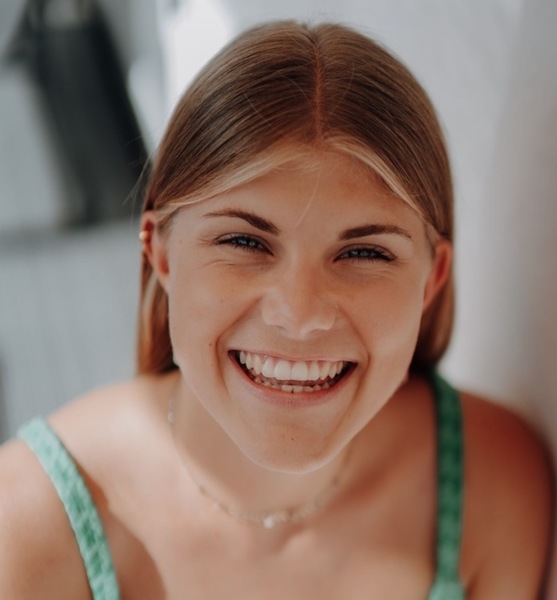 Jorina  B. – Schauspiel Sedcard-Foto 2 bei JustInCast
