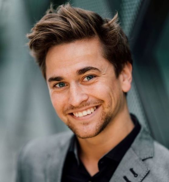Jim  F. – Schauspiel Sedcard-Foto 2 bei JustInCast