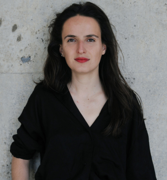 Sophie H. – Acting sedcard image 2 at JustInCast