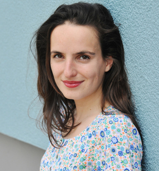 Sophie H. – Acting sedcard image 5 at JustInCast