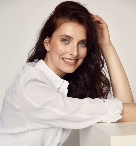 Elisabeth B. – Schauspiel Sedcard-Foto 4 bei JustInCast