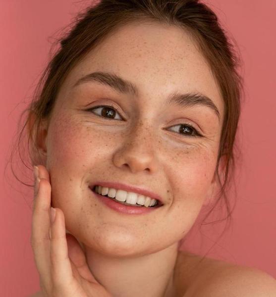 Carolin F. – Fashion Sedcard-Foto 3 bei JustInCast