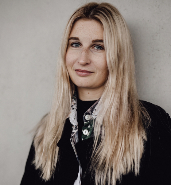 Viola P. – Schauspiel Sedcard-Foto 5 bei JustInCast