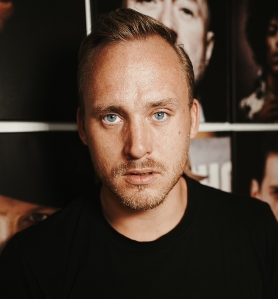 Julian S. – Schauspiel Sedcard-Foto 3 bei JustInCast