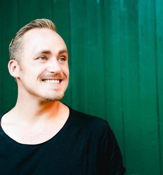 Julian S. – Schauspiel Sedcard-Foto 2 bei JustInCast