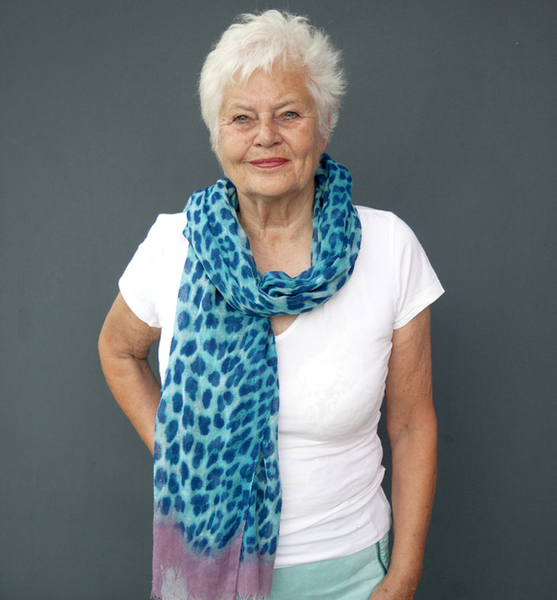 Hannelore J. – Fashion Sedcard-Foto 5 bei JustInCast