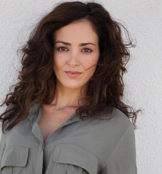 Sevda P. – Schauspiel Sedcard-Foto 2 bei JustInCast