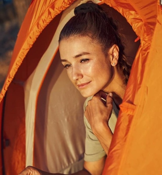 Oksana S. – Schauspiel Sedcard-Foto 5 bei JustInCast