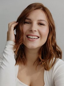 Simone – Moderatoren & Presenter Sedcard bei JustInCast