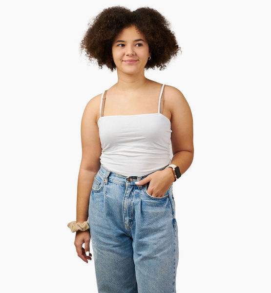 Maya K. – Real People Sedcard-Foto 5 bei JustInCast