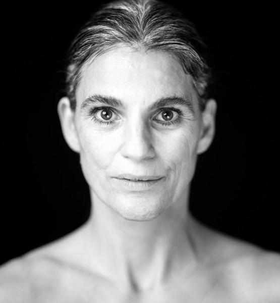 Julia N. – Schauspiel Sedcard-Foto 3 bei JustInCast