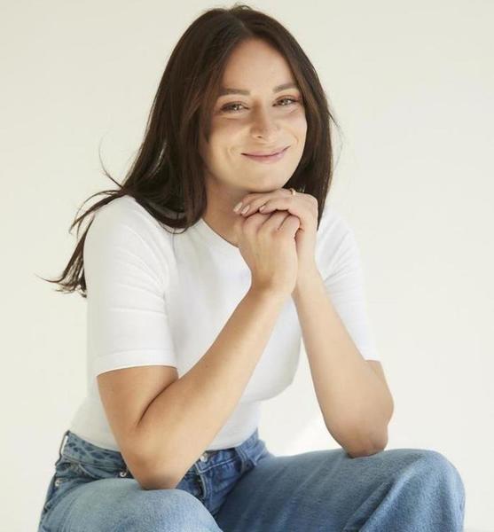 Viviana G. – Schauspiel Sedcard-Foto 2 bei JustInCast