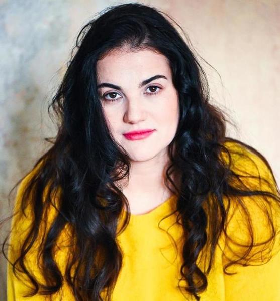 Jennifer M. – Schauspiel Sedcard-Foto 2 bei JustInCast