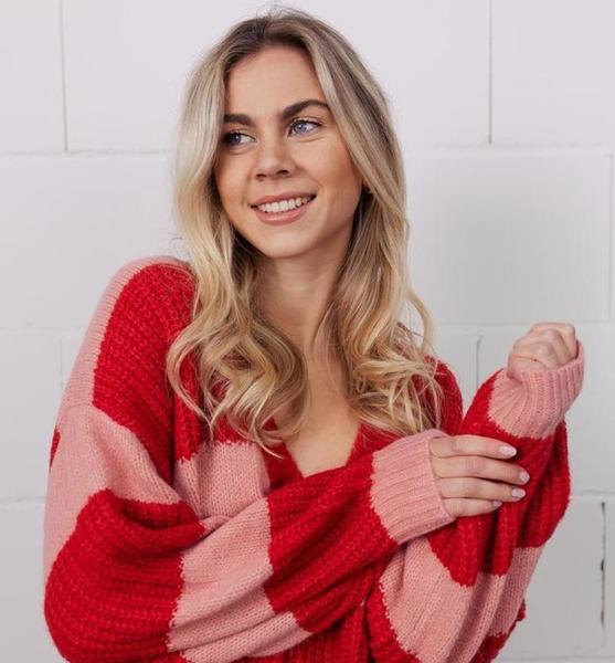 Paulina K. – Fashion Sedcard-Foto 2 bei JustInCast