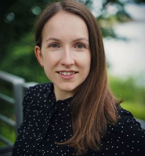 Annika M. – Schauspiel Sedcard-Foto 3 bei JustInCast