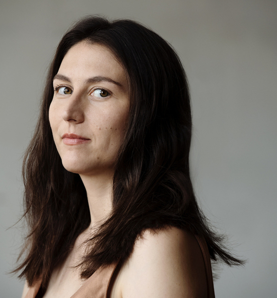 Laura B. – Schauspiel Sedcard-Foto 2 bei JustInCast
