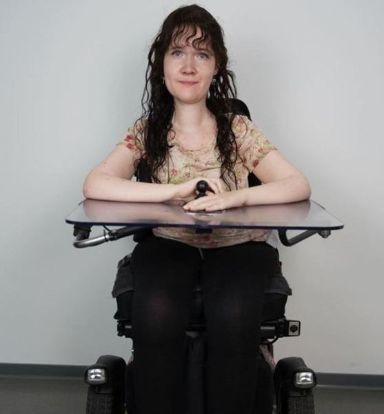 Miriam C. – Schauspiel Sedcard-Foto 4 bei JustInCast