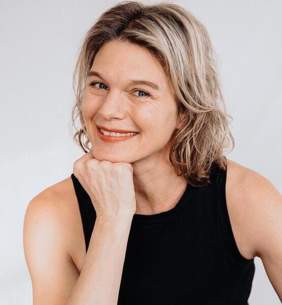 Nora B. – Fashion Profilbild bei JustInCast
