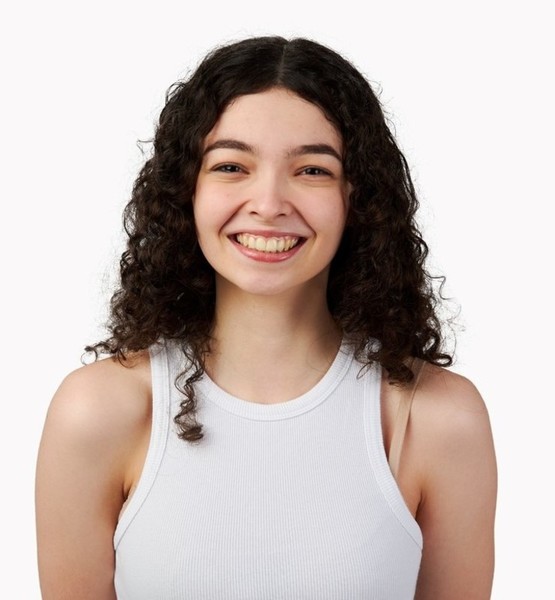 Cilia S. – Real People Sedcard-Foto 2 bei JustInCast