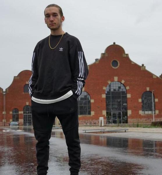 Devin H. – Tanz Sedcard-Foto 4 bei JustInCast