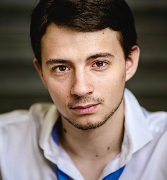 Yevgeniy S. – Schauspiel Sedcard-Foto 5 bei JustInCast