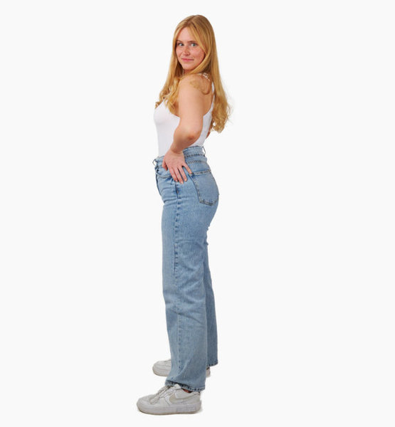 Christina  M. – Real People Sedcard-Foto 4 bei JustInCast