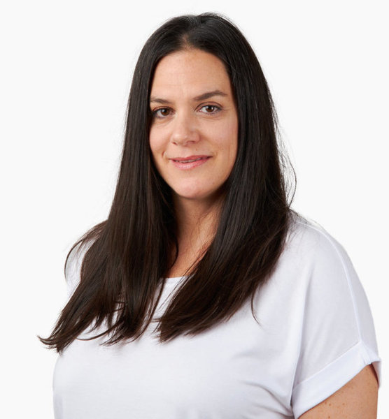 Laura L. – Real People Sedcard-Foto 5 bei JustInCast