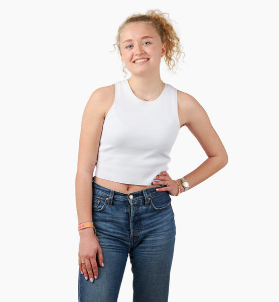 Luisa D. – Real People Sedcard-Foto 4 bei JustInCast