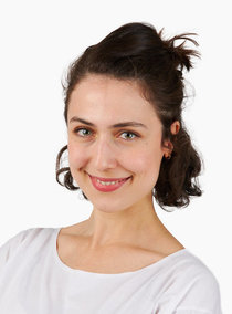 Silvia – Real People & New Faces Sedcard bei JustInCast