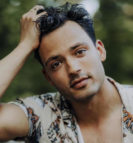 Daniel Mukunda W. – Schauspiel Sedcard-Foto 5 bei JustInCast