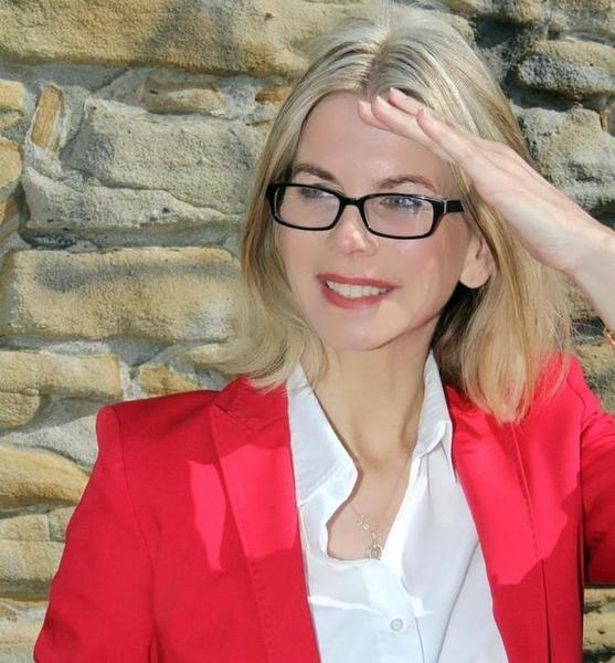 Melanie S. – Schauspiel Sedcard-Foto 4 bei JustInCast