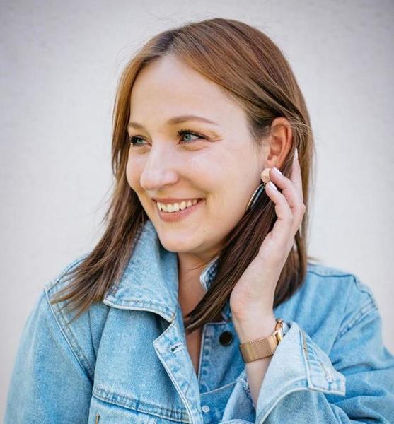 Leyla T. – Schauspiel Sedcard-Foto 4 bei JustInCast