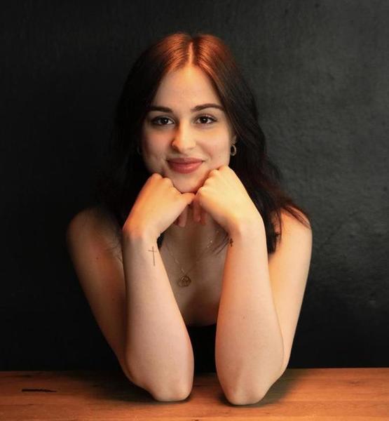 Jelena S. – Schauspiel Sedcard-Foto 5 bei JustInCast