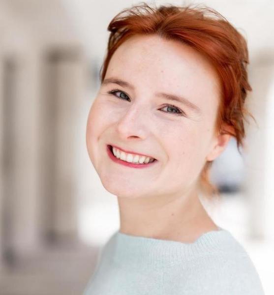 Sophie S. – Schauspiel Sedcard-Foto 3 bei JustInCast