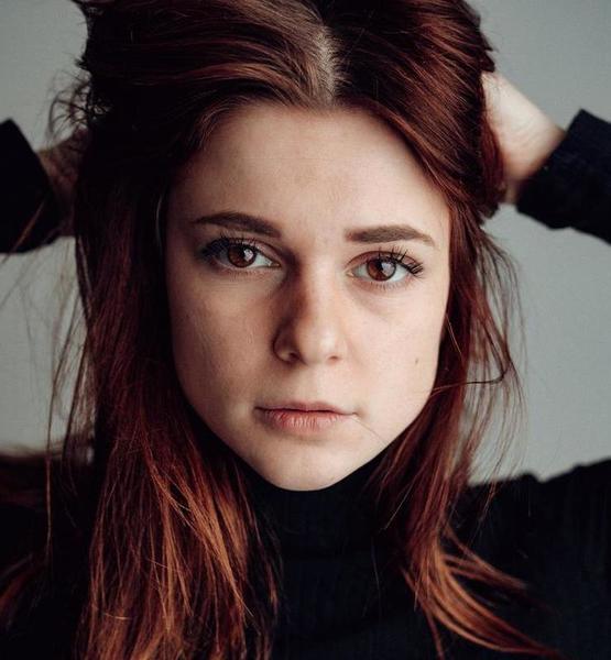 Lea K. – Schauspiel Sedcard-Foto 5 bei JustInCast