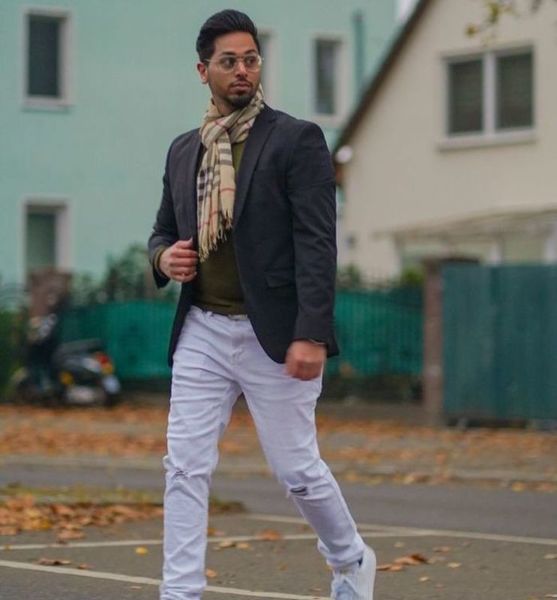 Raman  P. – Schauspiel Sedcard-Foto 5 bei JustInCast