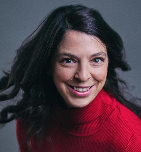 Lucia  R. – Schauspiel Sedcard-Foto 5 bei JustInCast