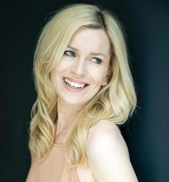 Ika (Elisabeth) K. – Fashion Sedcard-Foto 5 bei JustInCast
