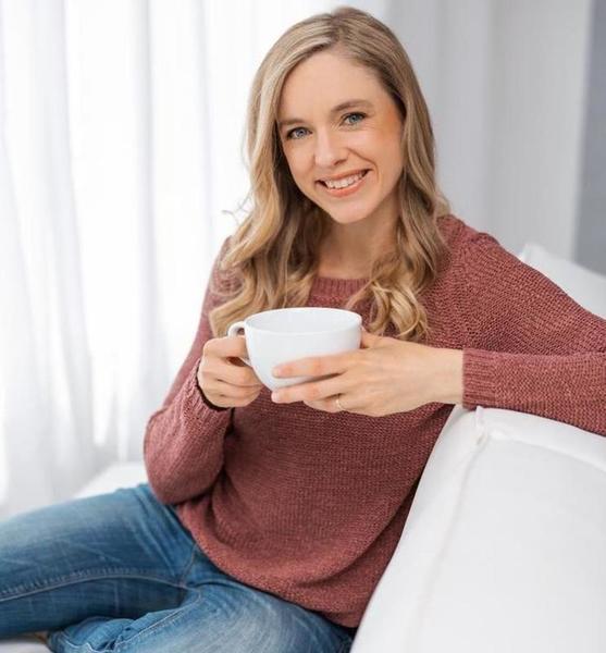 Nadine P. – Schauspiel Sedcard-Foto 5 bei JustInCast