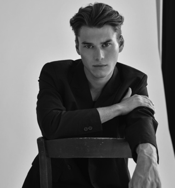 Jakob S. – Schauspiel Sedcard-Foto 5 bei JustInCast