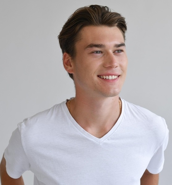 Jakob S. – Schauspiel Sedcard-Foto 3 bei JustInCast