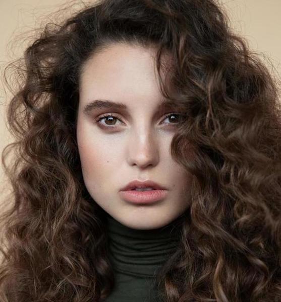 Eva v. – Fashion Profilbild bei JustInCast
