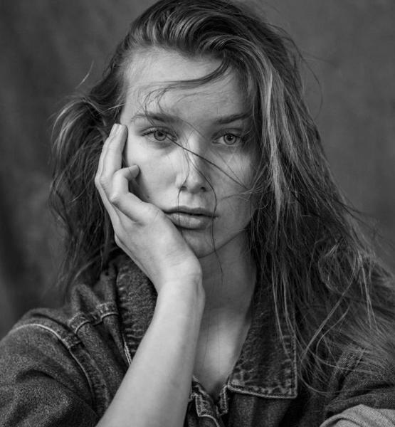 Marlen M. – Fashion Sedcard-Foto 5 bei JustInCast