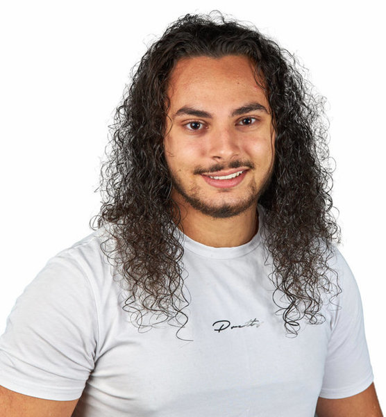 Marios N. – Real People Sedcard-Foto 2 bei JustInCast