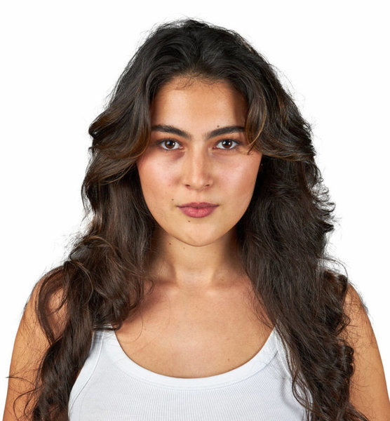 Naima L. – Real People Sedcard-Foto 2 bei JustInCast