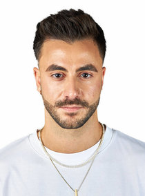Samuele – Real People & New Faces Sedcard bei JustInCast